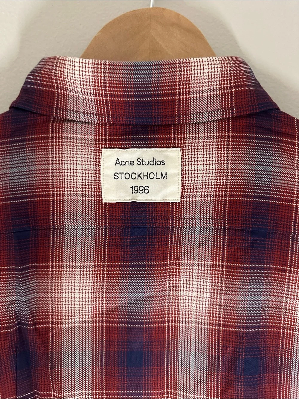 Acne Men’s Red Plaid Button-Up Short Sleeve Shirt NWT 100% Authentic Size S